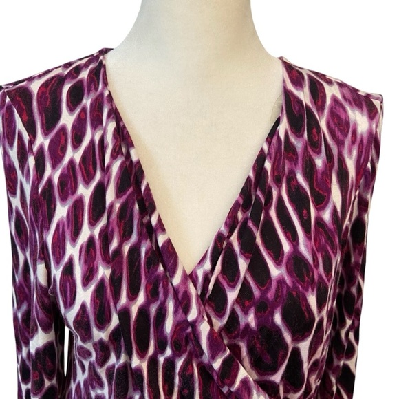Calvin Klein Women's Mock Wrap Top Blouse Size L Purple Design Stretch Body con - Picture 6 of 10